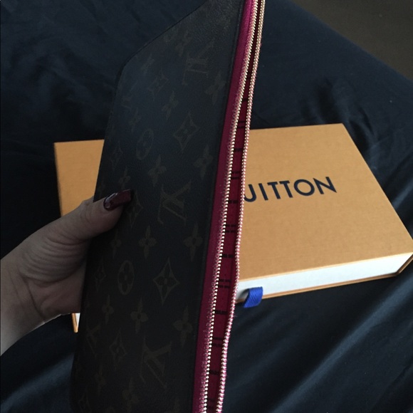 ‼️SOLD‼️ AUTHENTIC Louis Vuitton Neverfull pouch - Picture 4 of 8